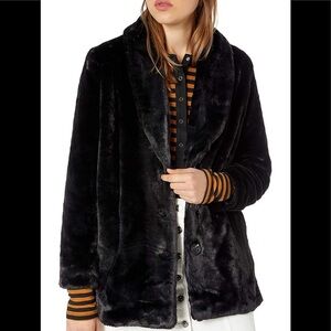 Kensie NWT Reversible Faux Fur Jacket Size Large